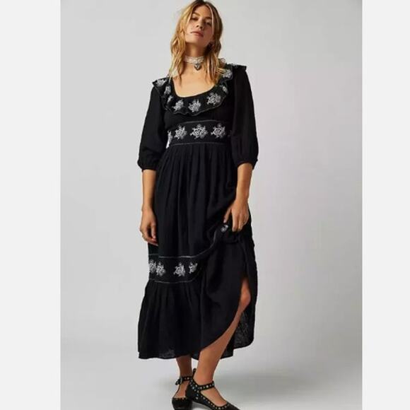 Free People Black Embroidered Boho Peasant Dress Size S/M NWT - Picture 1 of 10